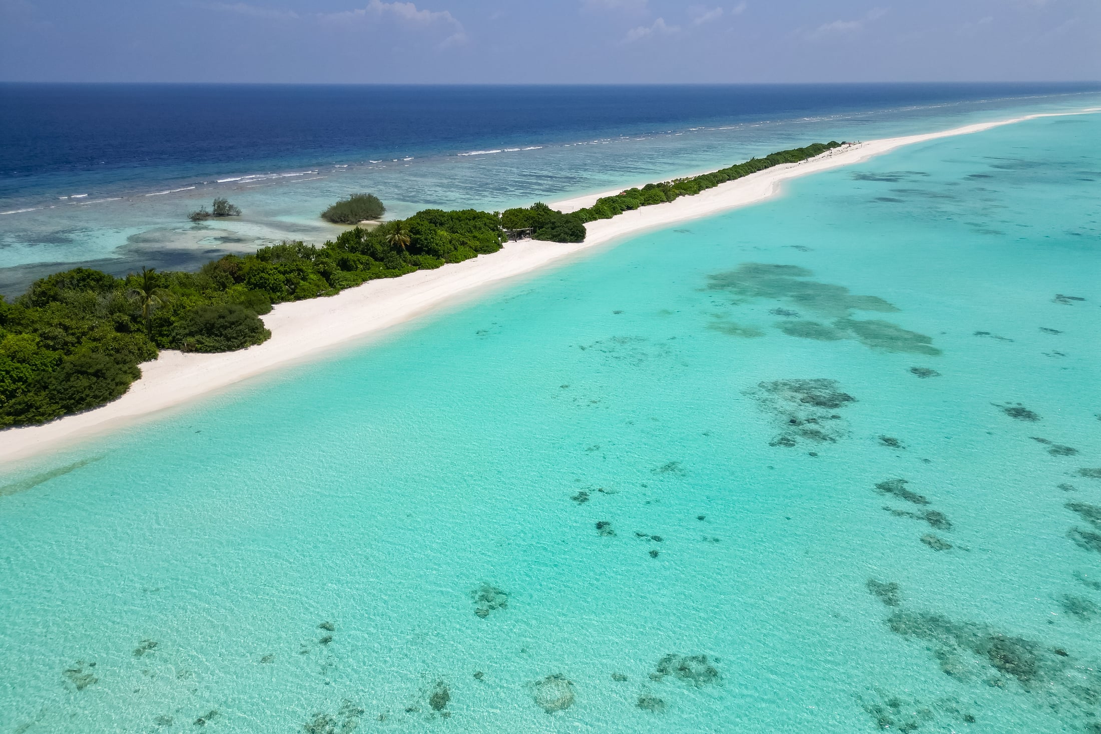 Maldives Resorts report cover